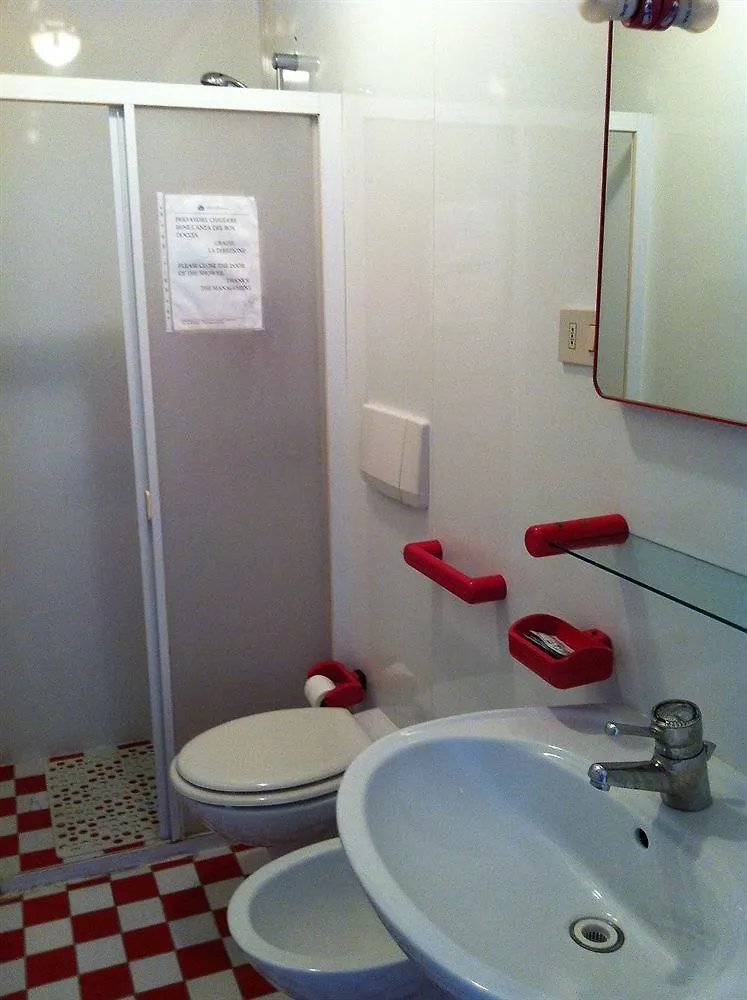 Hotel Emmy Μιλάνο 0*,  Ιταλία