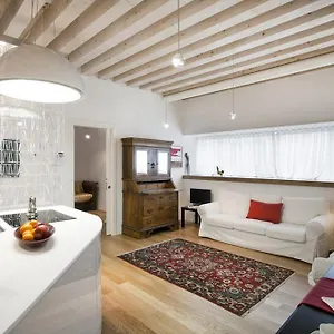https://locappart-cannaregio-venice-city-centre.hotelinveneto.com